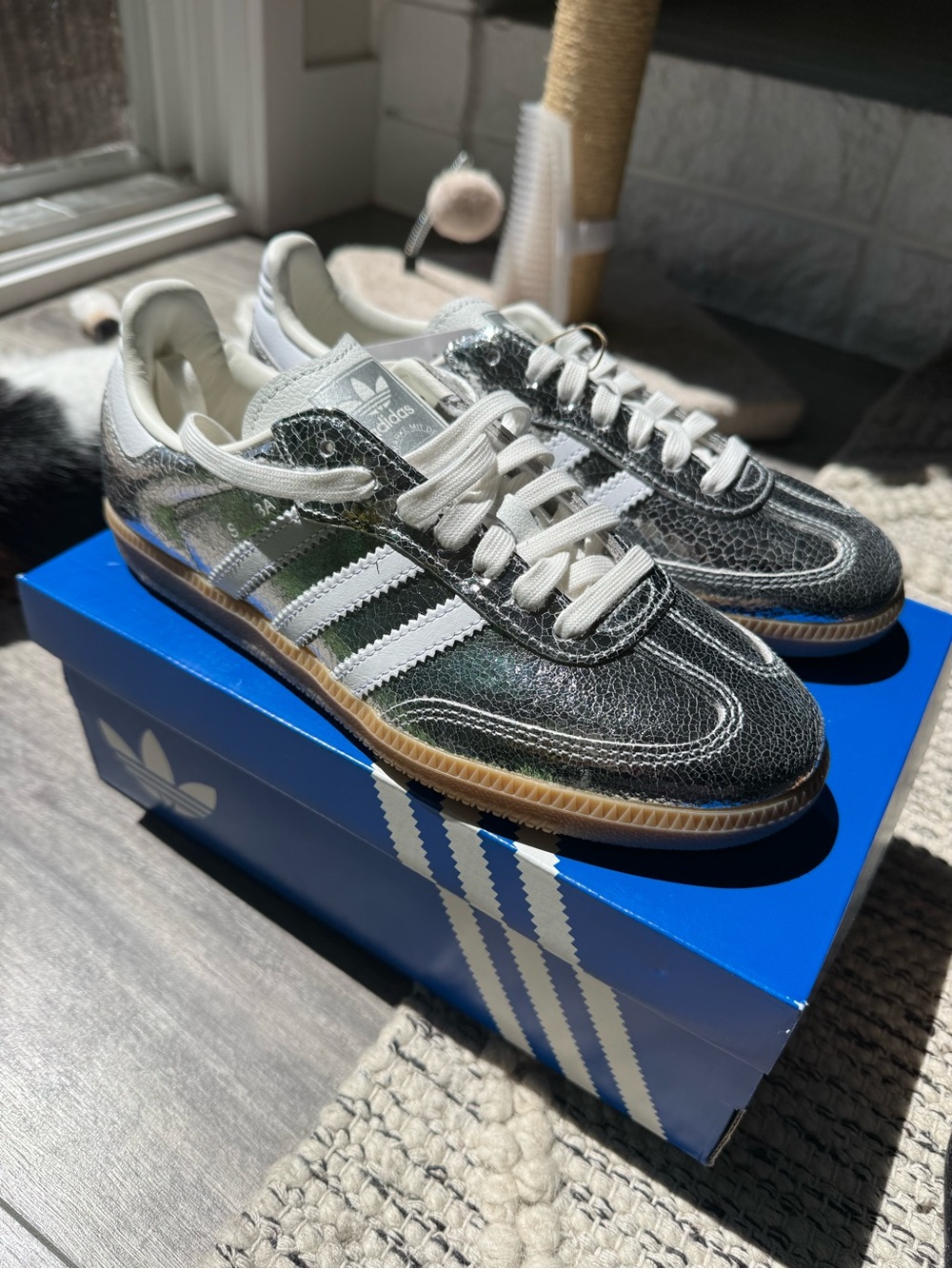 Adidas Samba OG W Silver Metallic Cracked Leather Sneakers NWT Size 7 Sold Out - Picture 4 of 8